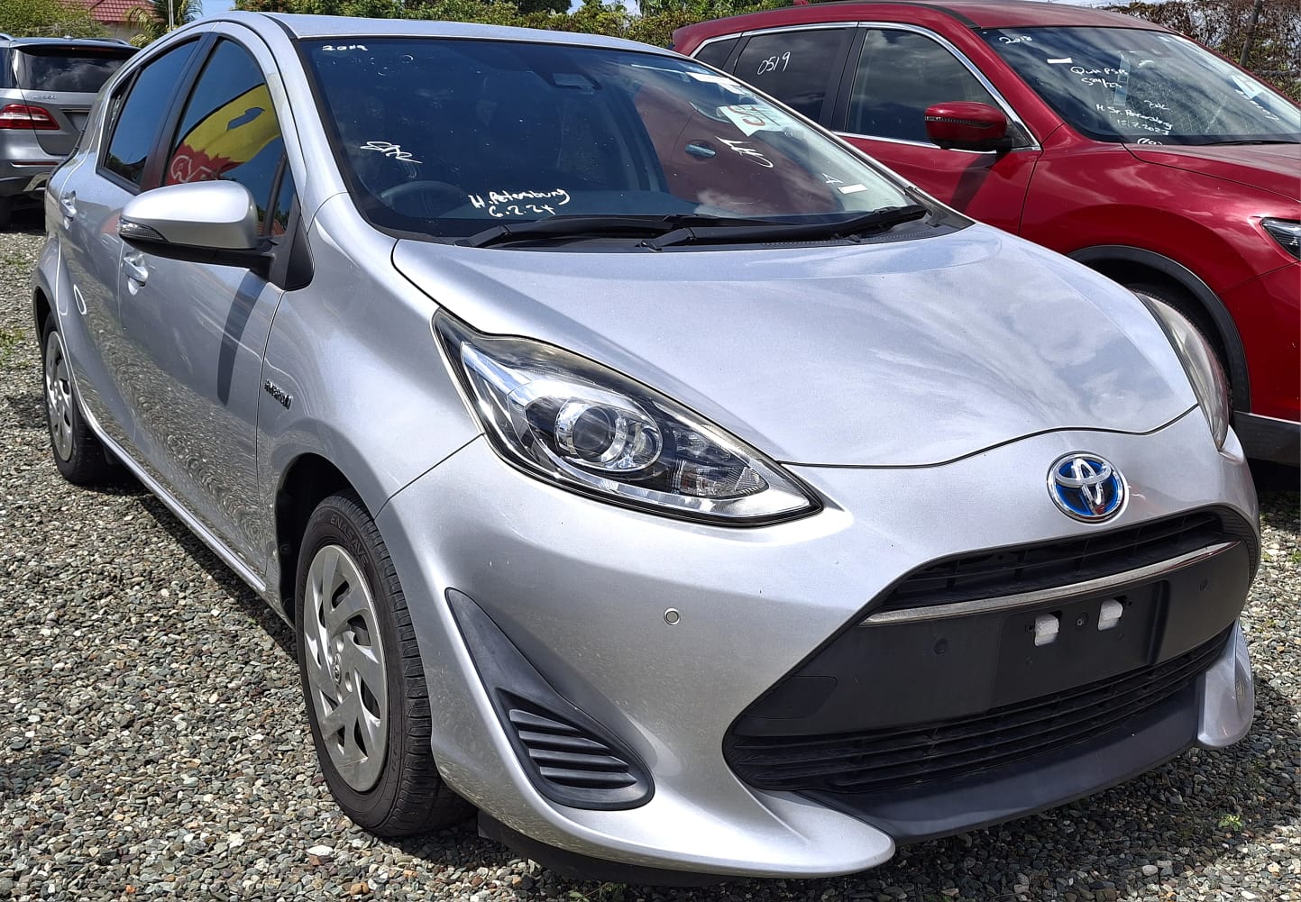 2019 TOYOTA AQUA